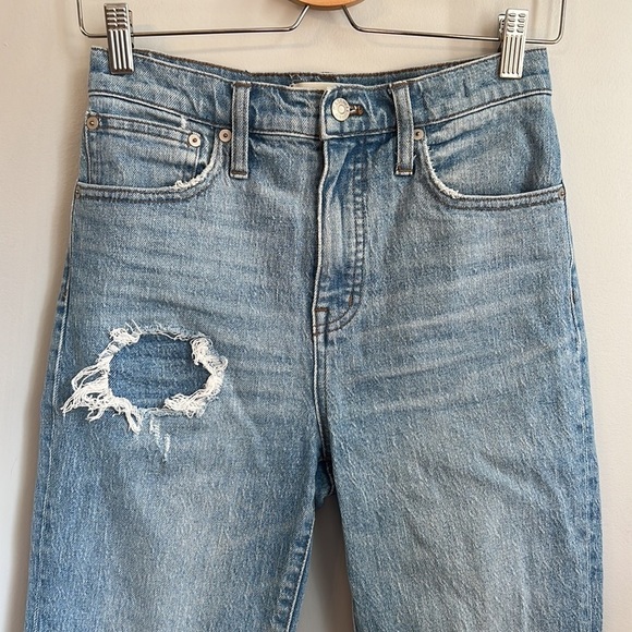 Madewell Classic Straight Jeans in Corrie Wash: Step-Hem Edition SZ 25 - Picture 6 of 9